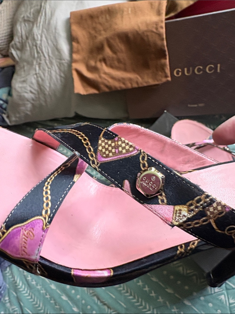 Gorgeous Gucci Black Chain-Print Mules with Pink Footbed size 10.5 Sexy & Chic - Picture 4 of 11